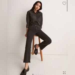 Madewell Petite Kick Out Crop Jeans in Starkey Wash